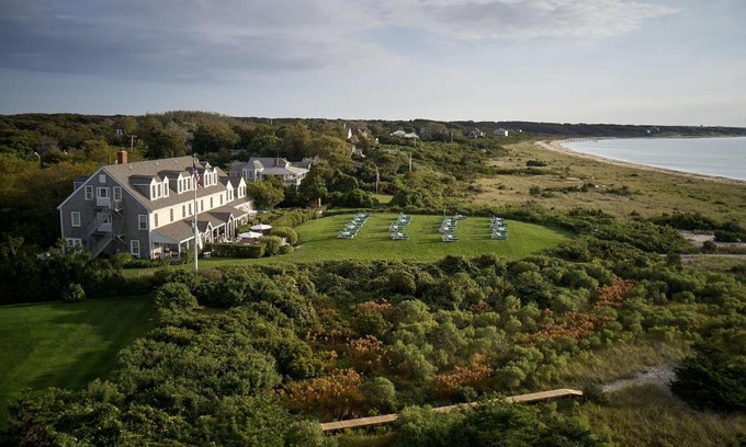 Wauwinet Hotel | Experience The Wauwinet Nantucket with Oceanfront Bliss