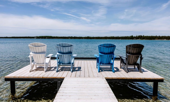 Tobermory Cottage | Waterfront Cottage Retreat with Private Dock in Tobermory