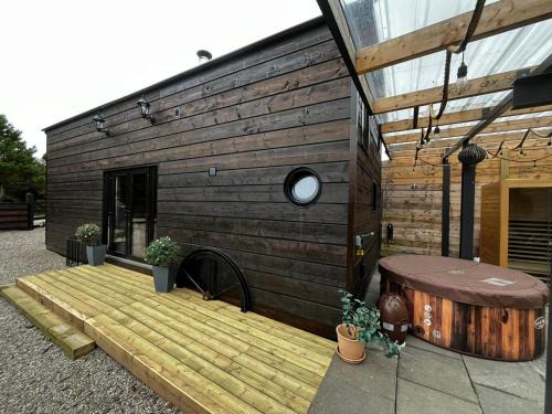 Dunfanaghy Ski Chalet | The Wee Bothy