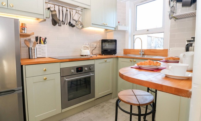 Peebles Cottage | Family-Friendly THE WEE COORIE with Open Fire in Peebles