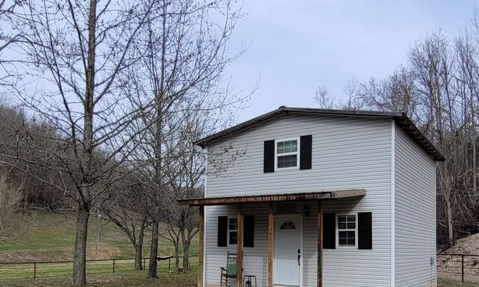 Jasper House | Relax at The Wee Nook - Ocean Views Just 3 Miles Away!