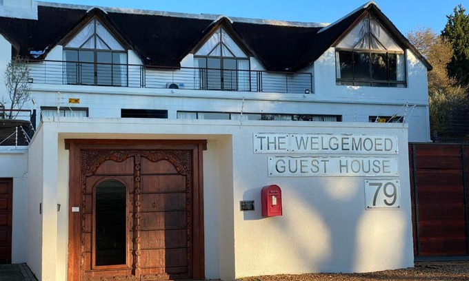 Eikenbosch House | Idyllic Welgemoed Guest House with Ocean View & Pool