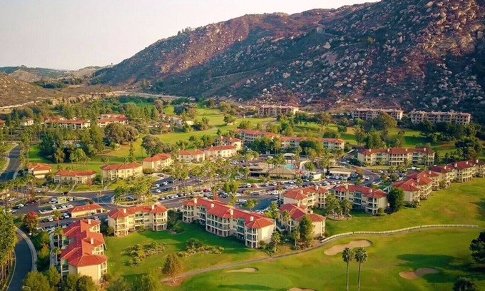 Lawrence Welk Resort Village Condo | Relaxing Retreat at The Welk 2BD near Hidden Meadows