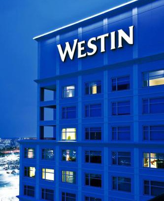 Lombard Hotel | Discover The Westin Chicago Lombard: Pet-Friendly Oasis