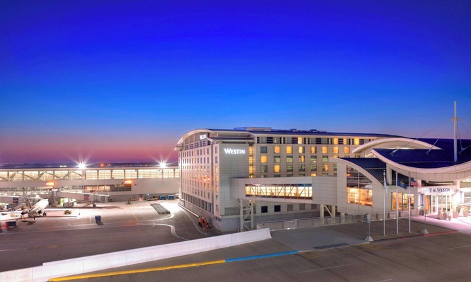 Whittaker Hotel | Relaxing Retreat at The Westin Detroit Metropolitan Airport