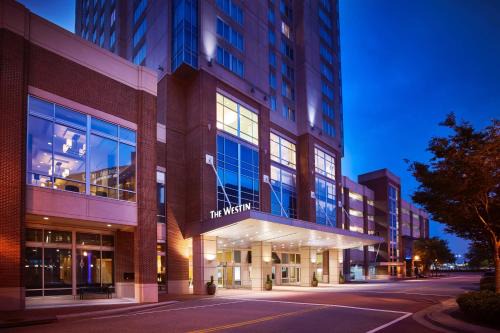 Northwest Hotel | Discover The Westin Virginia Beach Town Center Awaits You