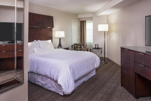Waltham Hotel | Discover The Westin Waltham Boston: Pet-Friendly Retreat