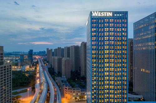Han Yang Hotel | Experience the Westin Wuhan Hanyang: 5-Star Oceanfront Escape