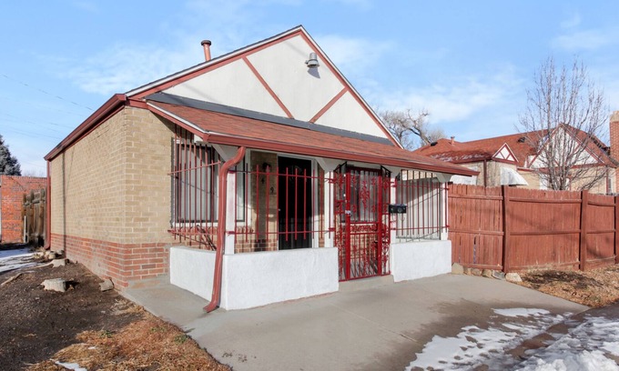 West Colfax House | Cozy Whistle Stop Tiny House Near Downtown & Sloans Lake