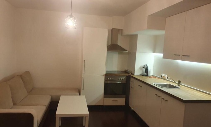 Kvartal Noviya Grad Apartment | Pet-Friendly Stay at The White Apartment for Ski Lovers
