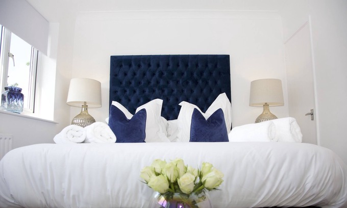 Lytham St. Anne's House | The White House Lytham - 2 Bedroom Stunning Home