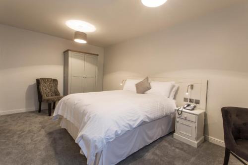 Uttoxeter Hotel | Relax at The White Hart Hotel: 4-Star Eco-Friendly Escape