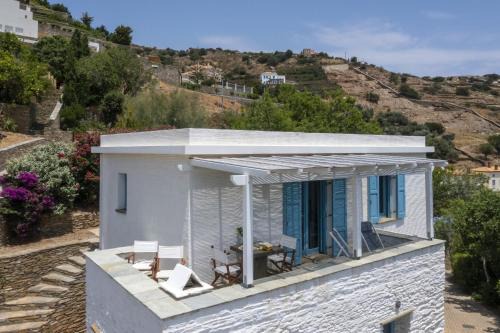 Steniai Villa | Beachside Escape at The White House – Child-Friendly Retreat