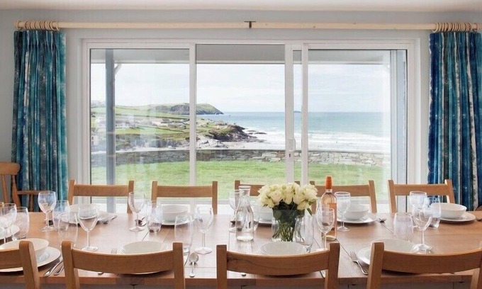 Treator Cottage | Family-Friendly Retreat with Garden in Polzeath - The White House