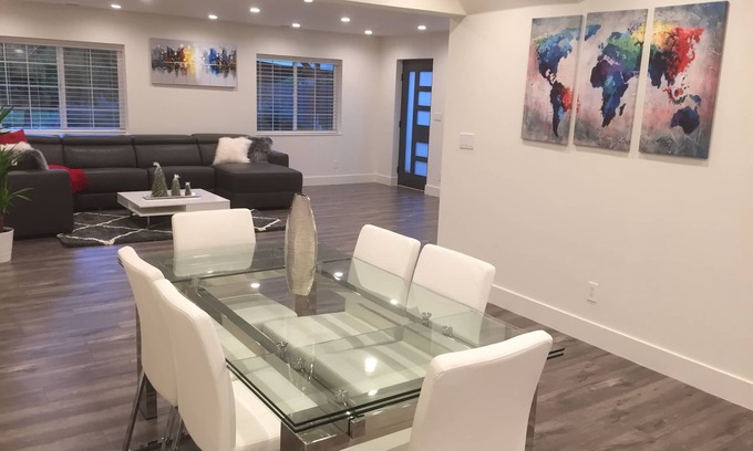Castro Valley Condo | Experience Unmatched Bliss at The White House Hotel