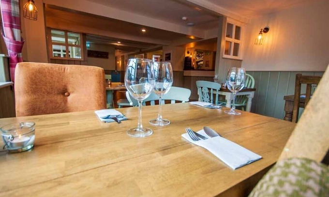 Niton Bed & Breakfast | Experience Comfort at The White Lion - Rated 9.8/10