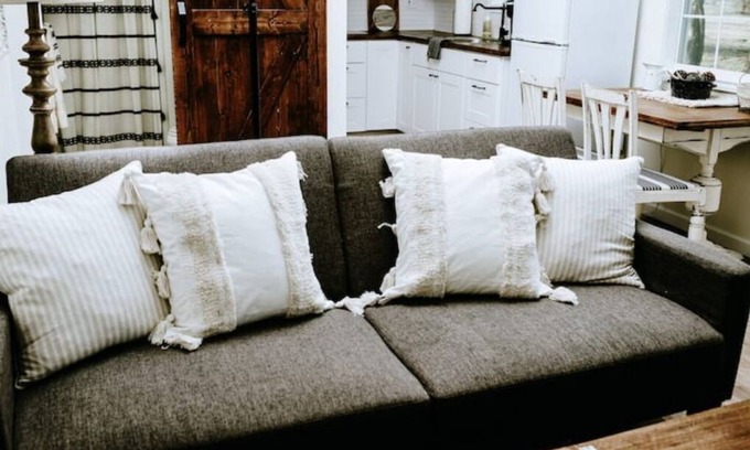 Dublin House | Guest Rated: The White Pine Cottage at Clay House