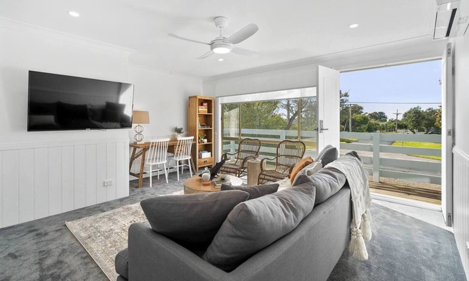 Capel Sound House | Escape to The Whitewinds: Family Retreat by Rosebud Beach