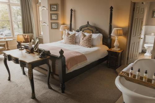Stamford Hotel | Discover The William Cecil: Pet-Friendly 4-Star Retreat