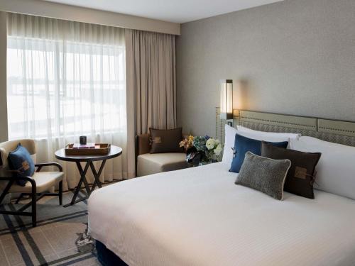 Warwick Farm Hotel | Indulge at The William Inglis Mgallery - 5-Star Oceanfront Retreat