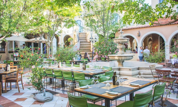 Windhoek House | Top-Rated Windhoek Luxury Suites with Pool and Dining