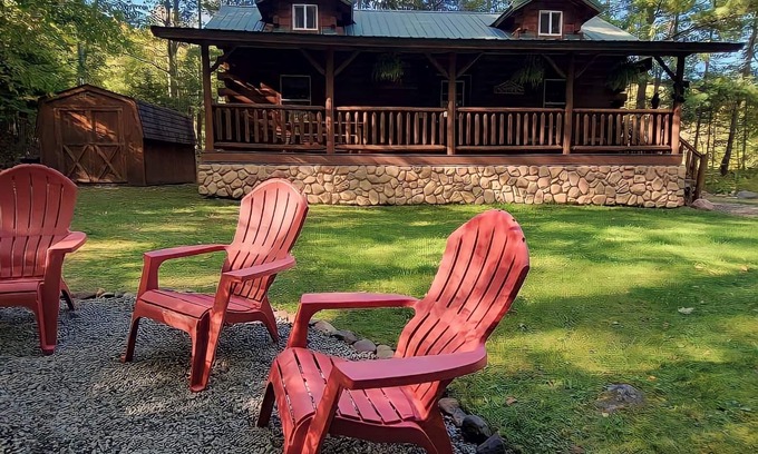 Weyerhaeuser Cabin | Cozy Retreat at The Winding Cabin - Near Christie Mountain