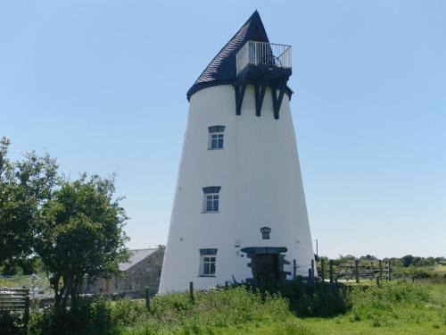 Bodffordd House | Delightful Stays at The Windmill - 4-Star Family-Friendly
