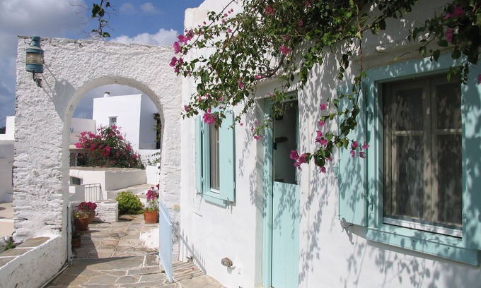 Artemonas House | Ocean View Retreat at The Wine Press with Breakfast Included