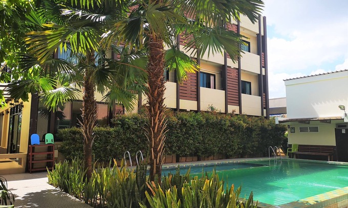 Chaiyaphum Hotel | Discover Comfort at The Wonders Hotel with Pool Access