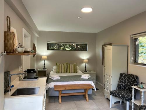 Nature's Valley Apartment | Tranquil Getaway at The Wood Owl Nature's Valley