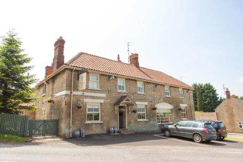 Corby Glen Hotel | Welcome to The Woodhouse Arms: Pet-Friendly Retreat