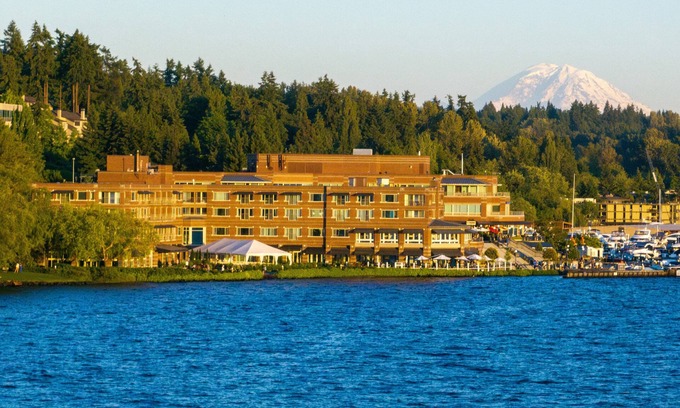 Lakeview Hotel | Relaxing Retreat at Woodmark Hotel and Still Spa, Rated 9.4