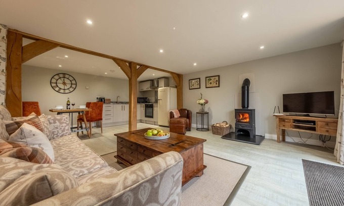 Halesworth Apartment | The Woodshed at Green Valley Farm, Ubbeston