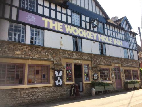 Wookey Hole Hotel | Discover The Wookey Hole Inn: Pet-Friendly & Family Fun
