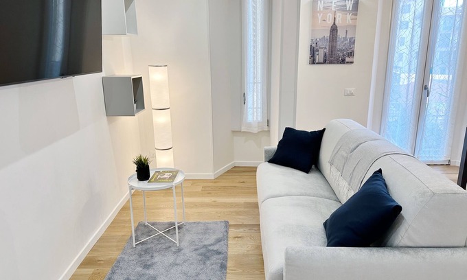 Careggi Rifredi Apartment | Family-Friendly Stay at The World Apartment with Kitchen Access