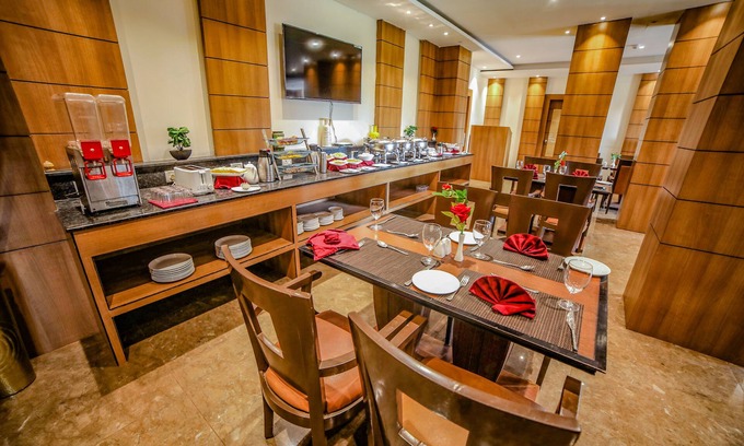 Kiriburu Hotel | Discover The World Barbil: Family-Friendly with Breakfast