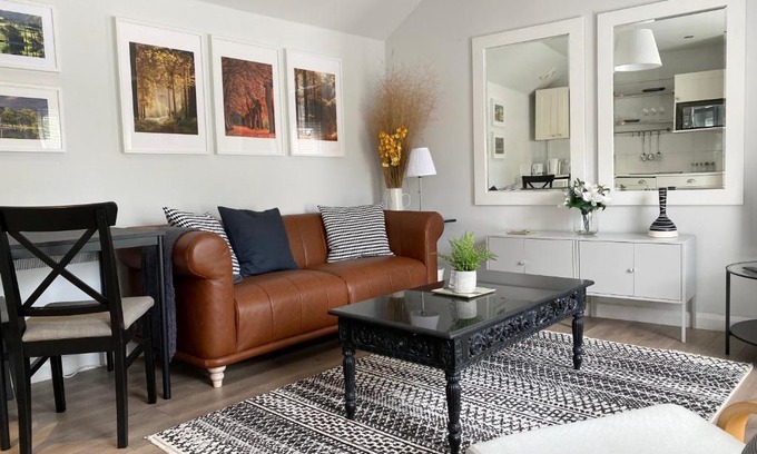 Ashby Woulds Apartment | Pet-Friendly Comfort at The Wren – Rated 9/10 by Guests