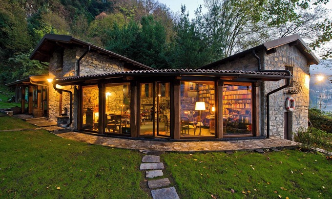 Faggeto Lario Villa | The Writer's Nest by Rent all Como