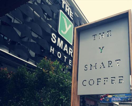 Wat Ket Hotel | Budget-Friendly Stay at The Y Smart Hotel with Breakfast