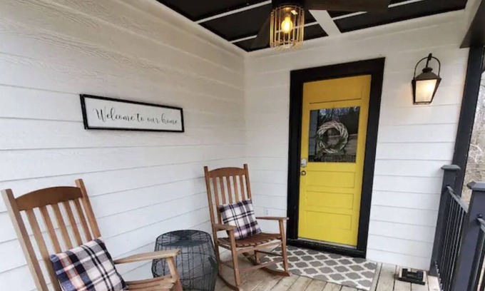 Broken Arrow Other | Idyllic Yellow Door Farmhouse Retreat on 20 Acres