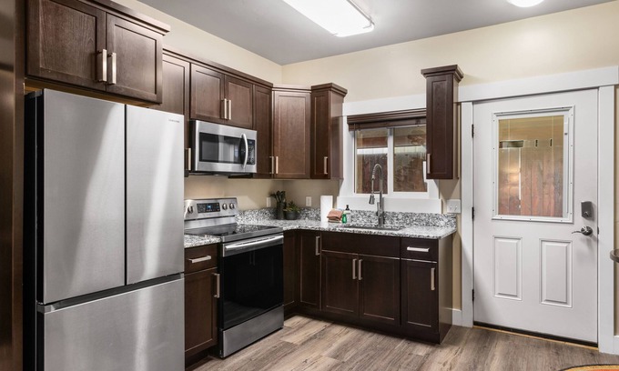 West Yellowstone Apartment | Idyllic Yellowstone Hideaway Unit C: Family-Friendly Retreat
