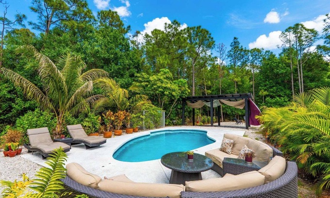 Jupiter Farms House | Discover The Zen Ranch I Retreat with Private Pool & Spa