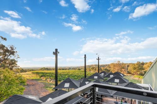 Lidster Bed & Breakfast | Cozy Retreat at The Zin Loft with Hot Tub & Fireplace