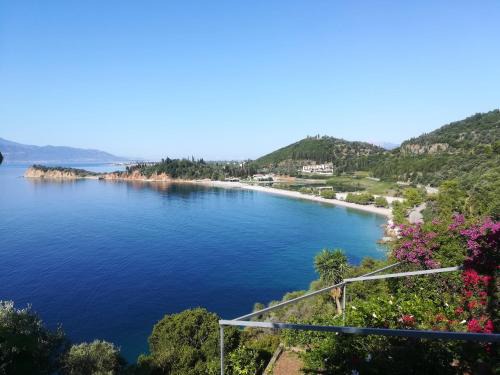 Monastiraki Bed & Breakfast | Pet-Friendly Stay at Thea Monastiraki with Ocean Views