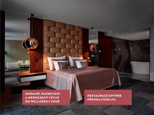 Olomouc Hotel | Elegant Theatre Hotel: 4-Star Comfort with Hot Tub & Breakfast