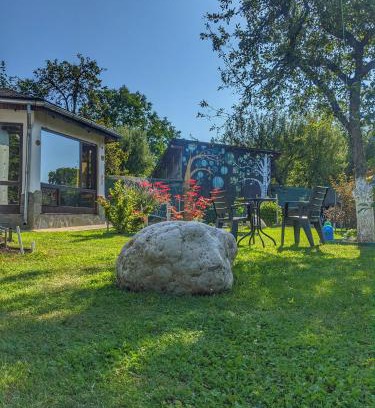 Breaza House | Discover Thee&Thou Cottage: Family-Friendly Retreat