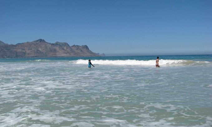 Somerset West Apartment | Top-Rated Theebos Anneline's Self Catering Apartments