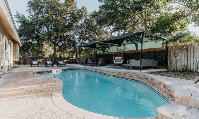 San Antonio House | Inviting TheKindred: 4BR with Pool, Arcade & Game Room!