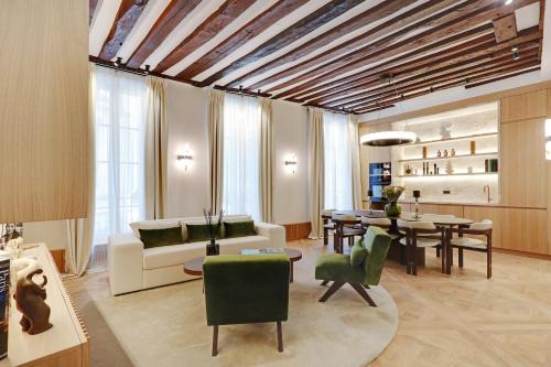 6th Arrondissement Apartment | Discover TheLander: Family-Friendly Apartments in Saint-Germain