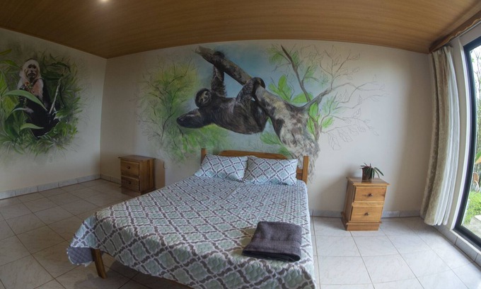 La Tigra House | Cozy Sloth Suite in the Heart of Arenal Volcano Rainforest